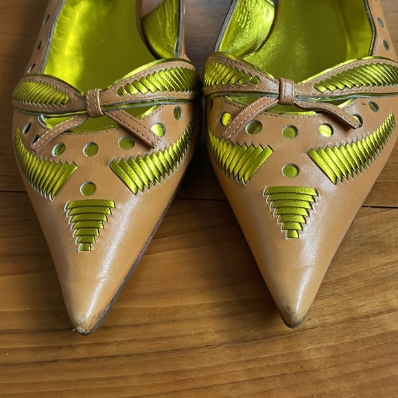 Sergio Rossi Tan Kitten Heel Slingbacks with Metallic features Size 38 or 7-1/2 - Picture 6 of 9